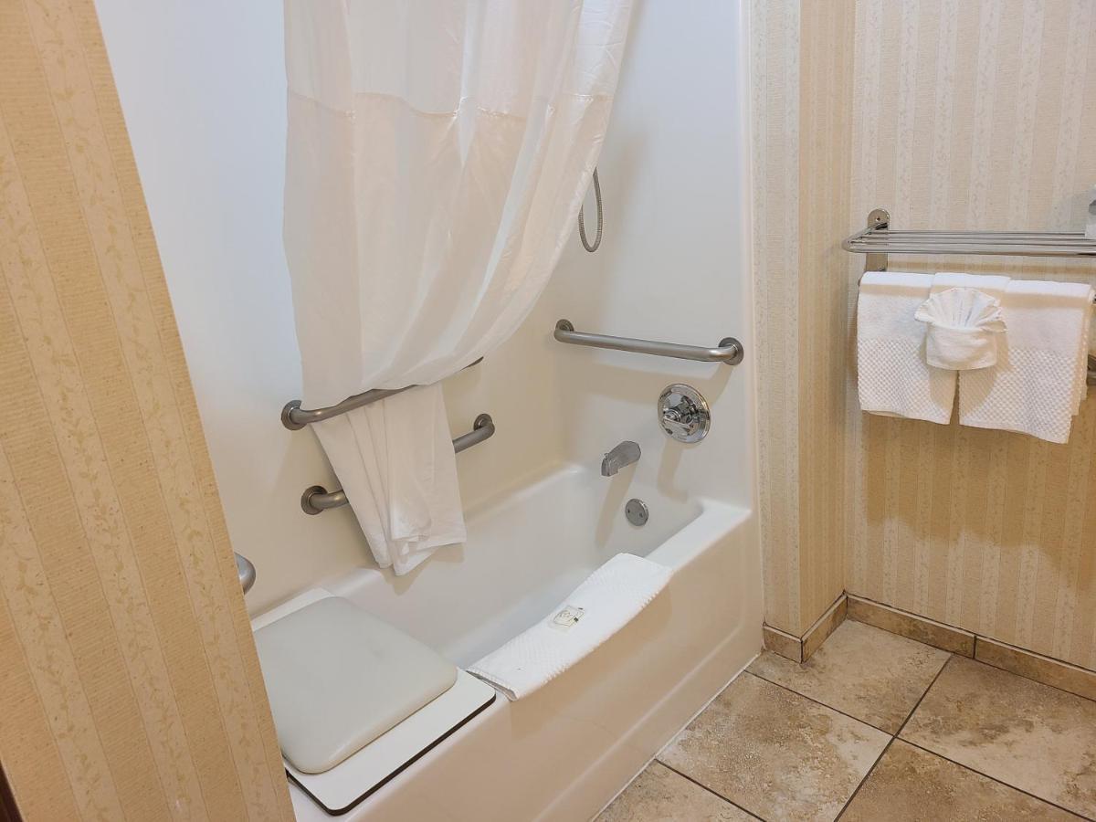 Quality Inn & Suites Wellington - Fort Collins المظهر الخارجي الصورة