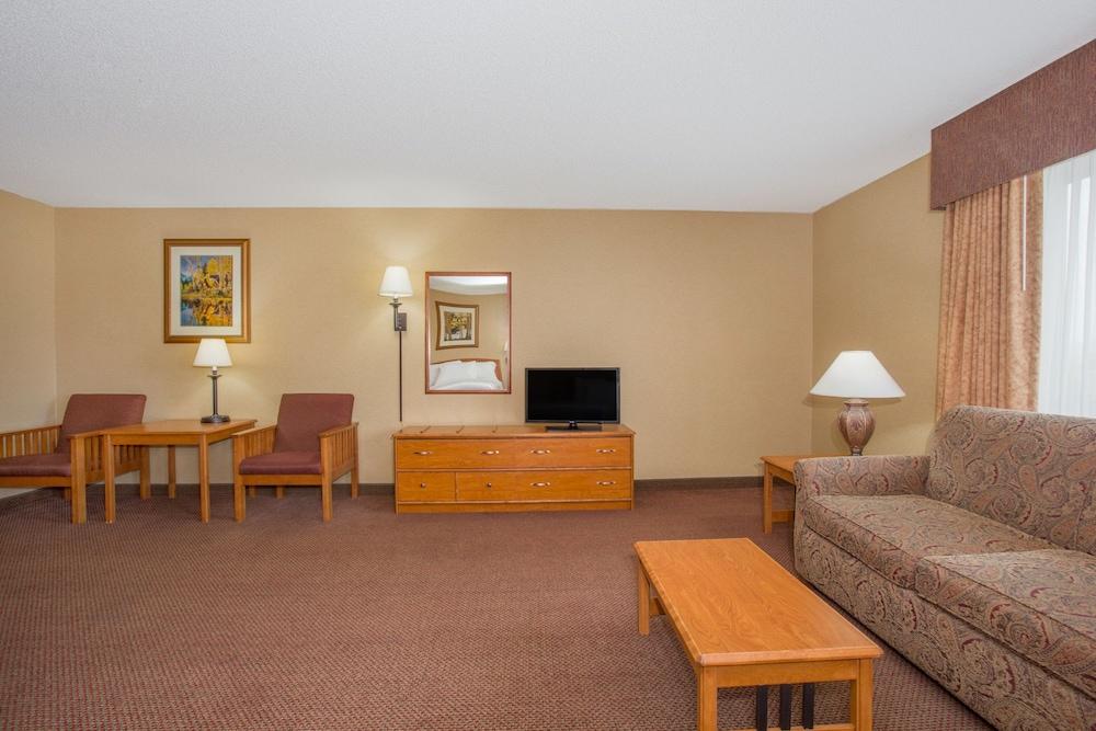 Quality Inn & Suites Wellington - Fort Collins المظهر الخارجي الصورة